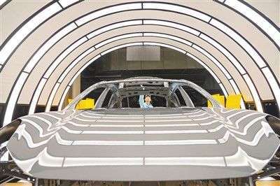 新能源汽車產業 創新驅動發展，新興能源技術研發引領未來